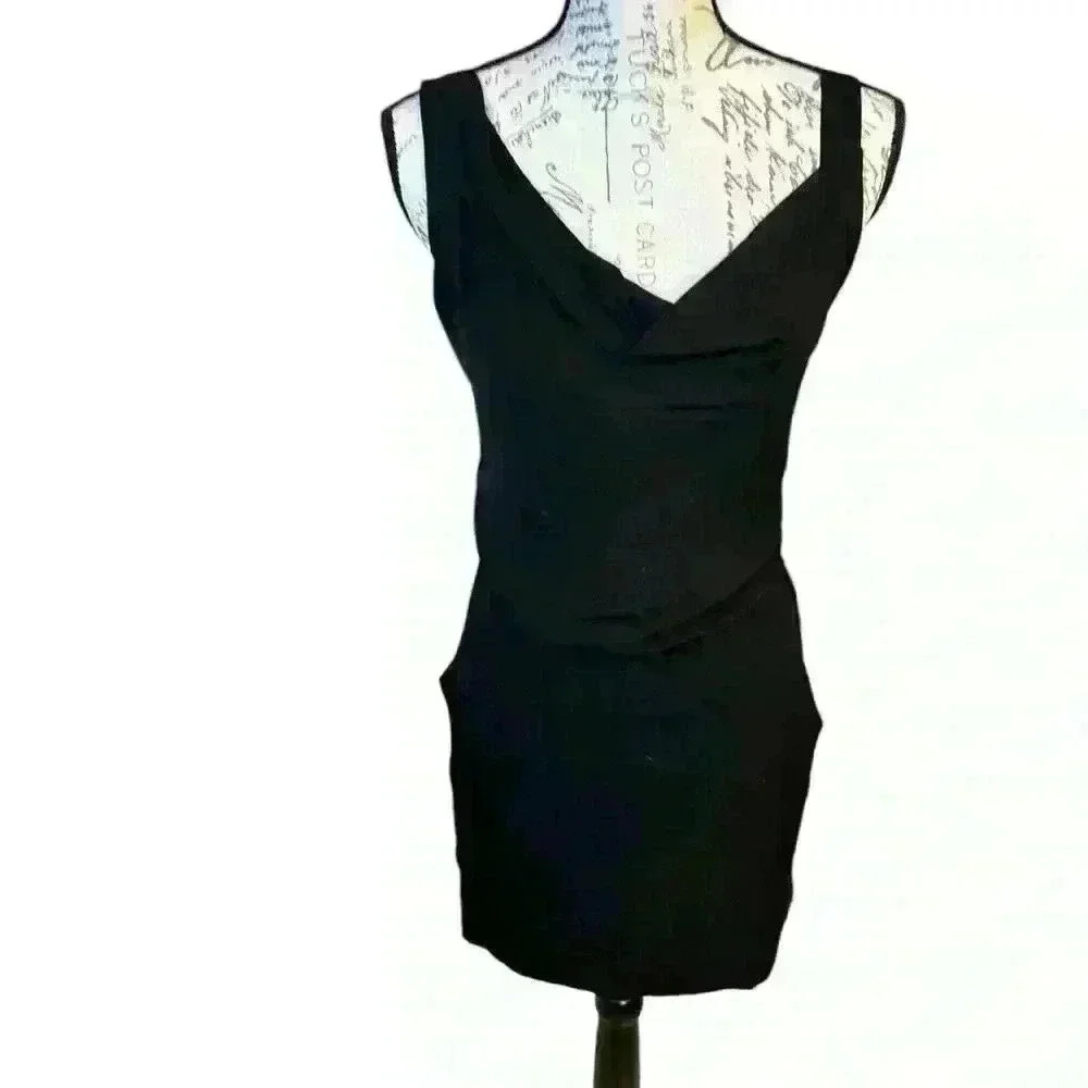 THEORY BLACK Dreas with Unique Neckline and Pockets 🖤 - Picture 5 of 10